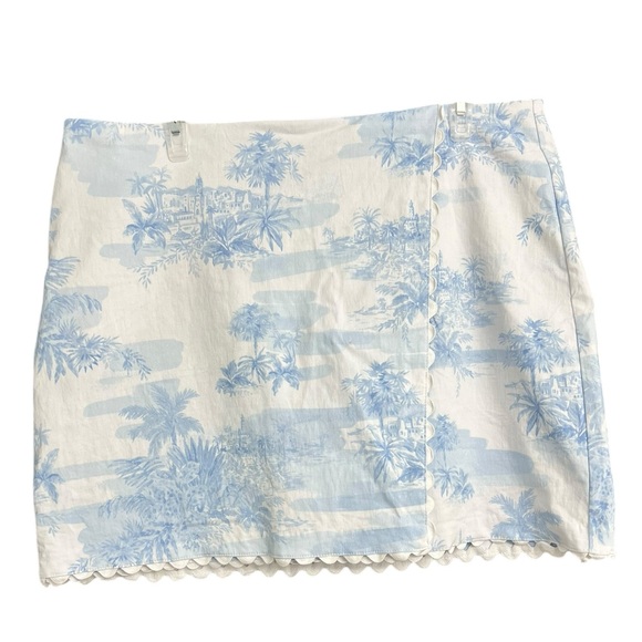 crown & ivy Dresses & Skirts - Crown and Ivy Blue and White Tropical Print Skort Size 16